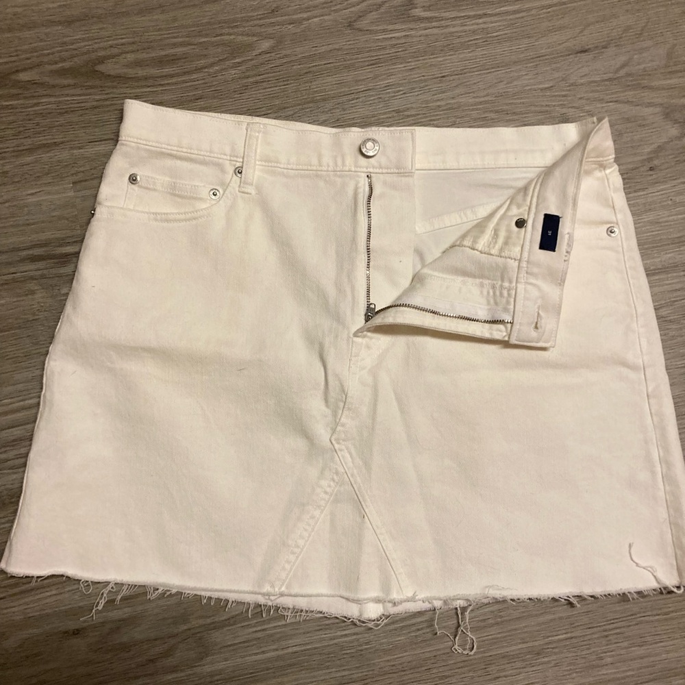 Gap white denim skirt
